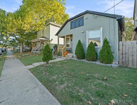 Tiny photo for 319 Moore Street, Middletown, OH 45044 (MLS # 946180)