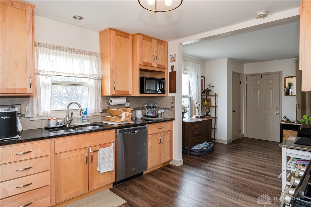 1303 Fleet Road, Troy, Ohio image 11
