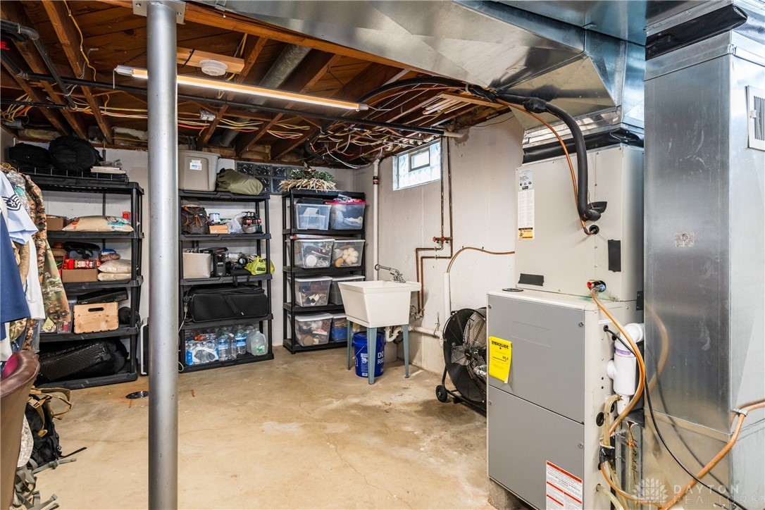 1303 Fleet Road, Troy, Ohio image 33
