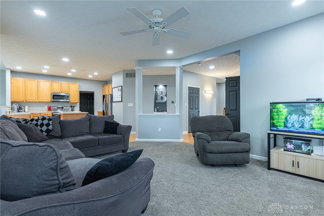 66 Wilbur Lane, Springboro, Ohio image 6