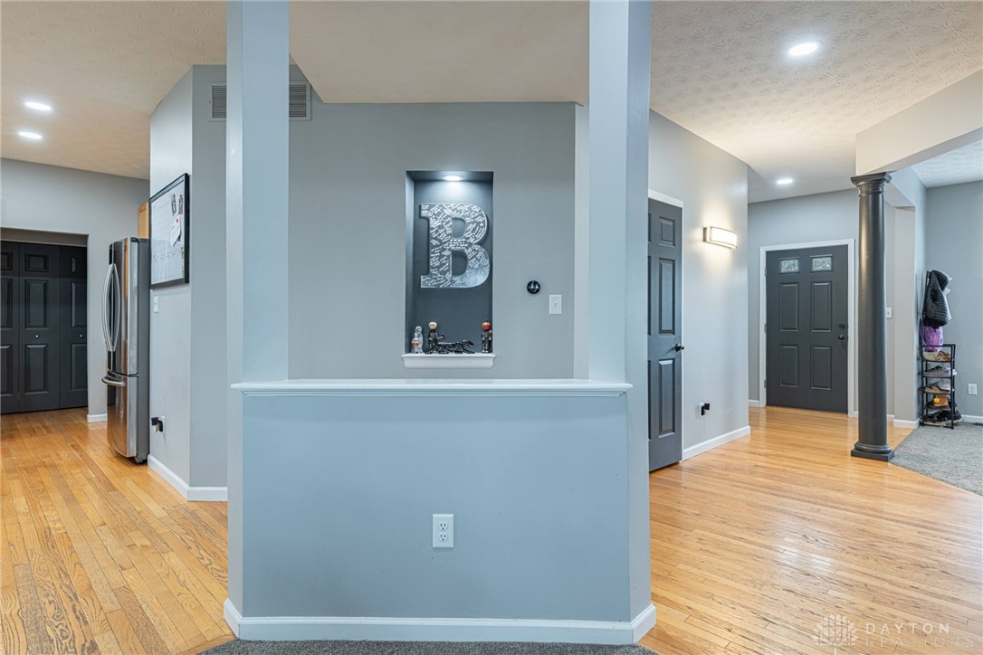 66 Wilbur Lane, Springboro, Ohio image 2