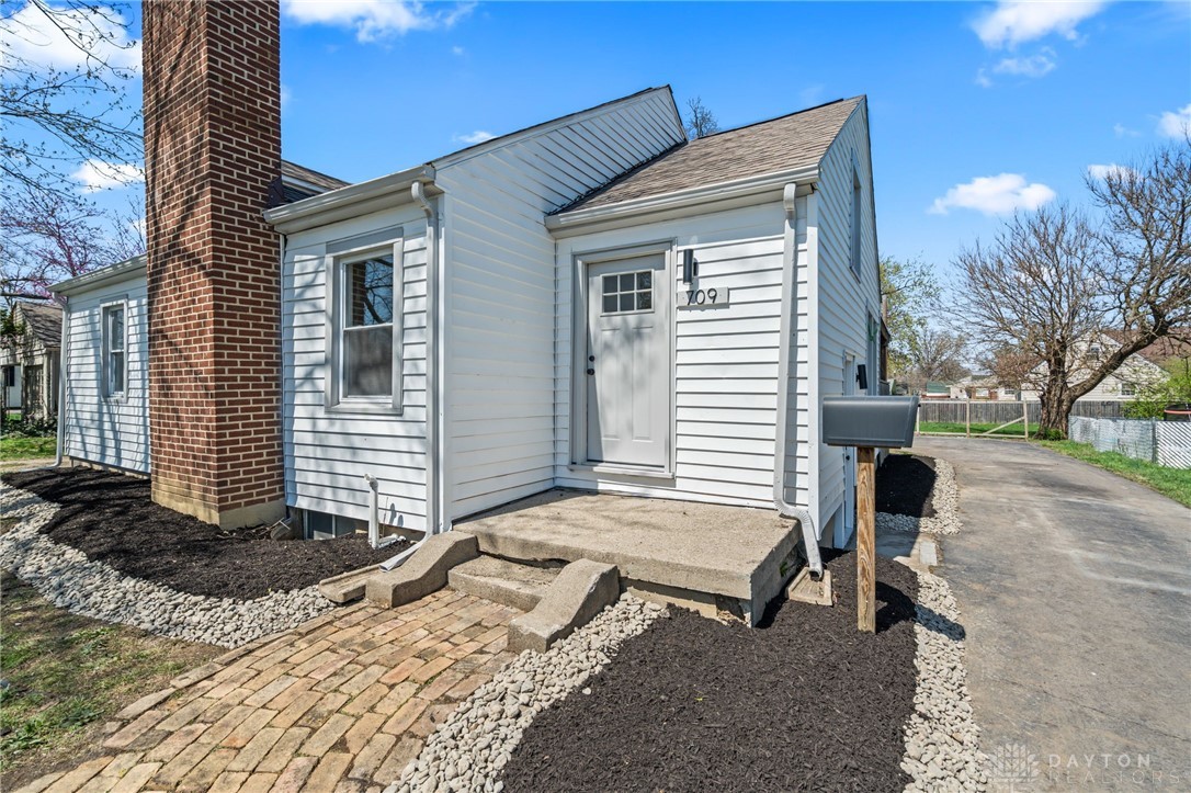 709 E Dorothy Lane, Dayton, Ohio image 3