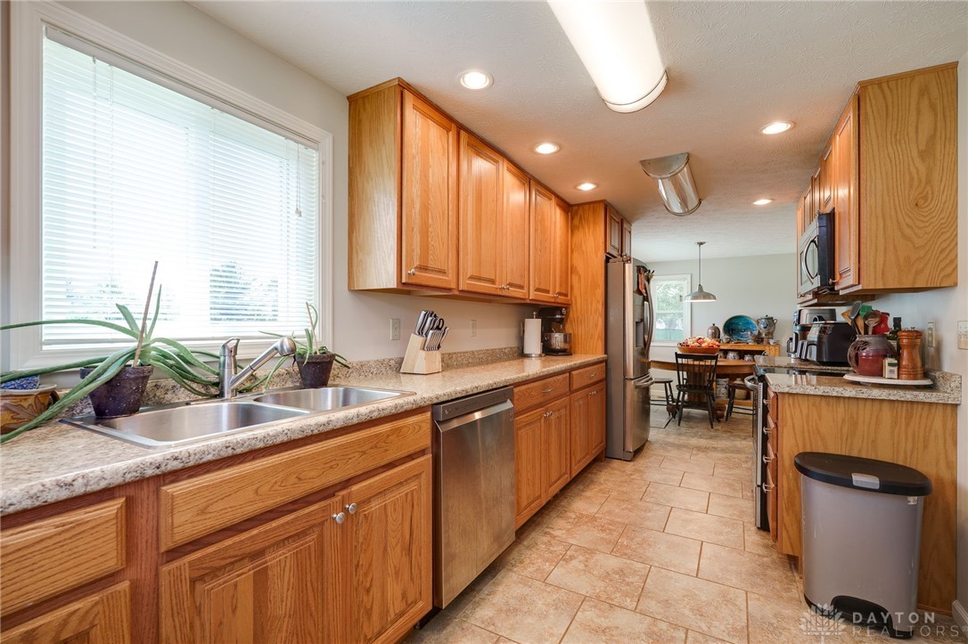 3479 Johnson Road, Springfield, Ohio image 18