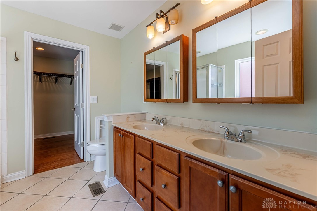 5075 Long Meadow Drive, Franklin, Ohio image 18