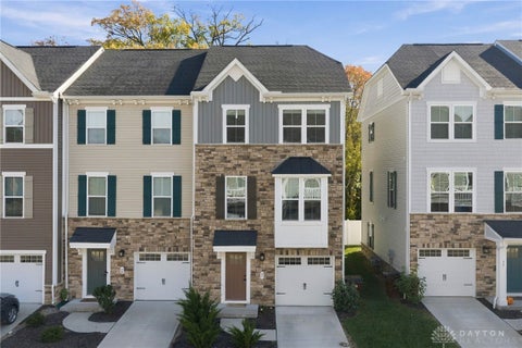 Photo of 39 Wentworth Lane, Deer Park, OH 45236 (MLS # 972136)