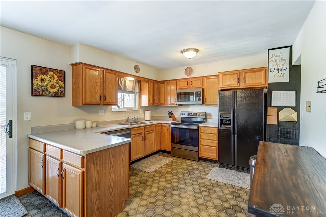 1137 Marsha Court, Miamisburg, Ohio image 13