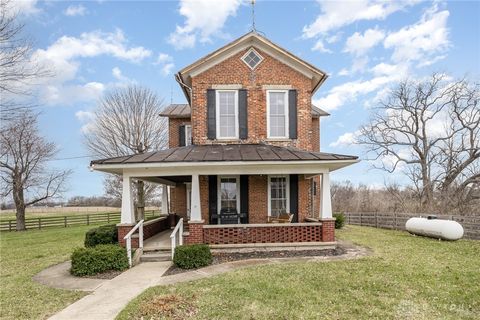 Photo of 6105 New Carlisle Pike, Bethel Twp, OH 45504 (MLS # 957067)