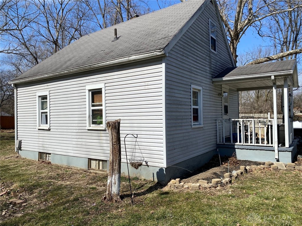 1627 Dewitt Drive, Dayton, Ohio image 2