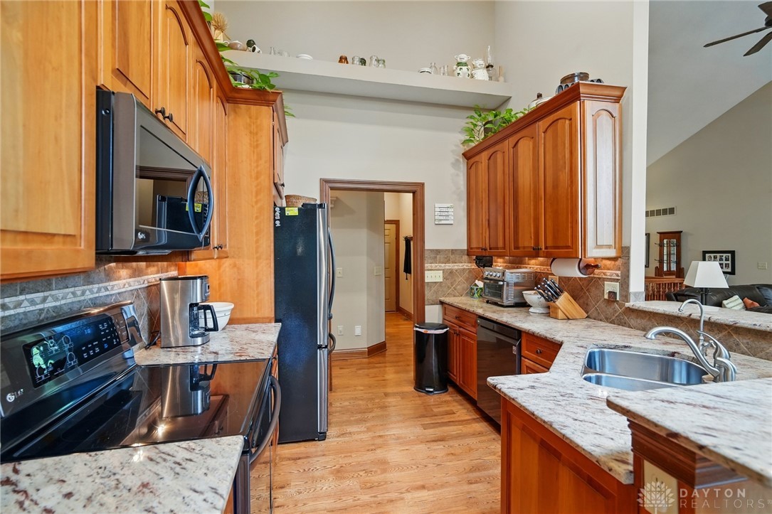 435 Gallaher Road, Monroe, Ohio image 16