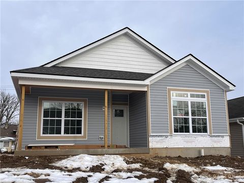 Photo of 2062 Ravenwood Avenue #2060, Dayton, OH 45406 (MLS # 940909)