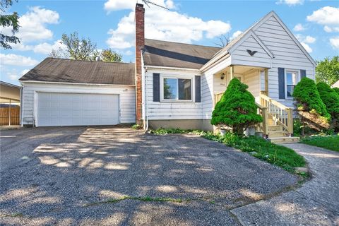 Photo of 3452 Wellington Drive, Dayton, OH 45410 (MLS # 956930)