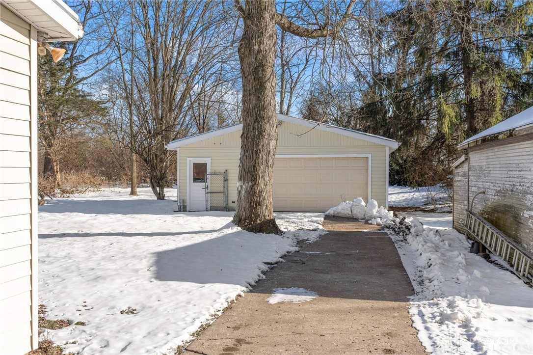 742 Alpha Road, Beavercreek, Ohio image 4