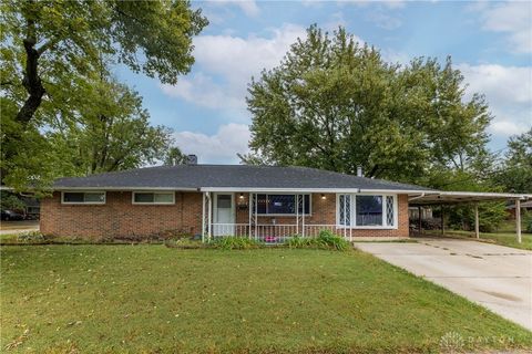 Photo of 5912 Bavaria Place, Dayton, OH 45424 (MLS # 944265)