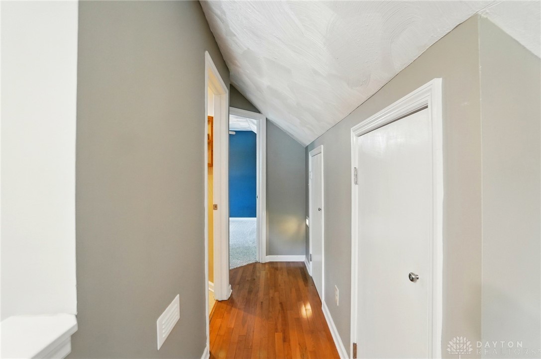 1370 Carpenter Road, Bellbrook, Ohio image 32