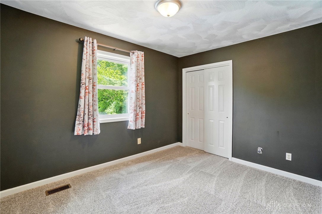 1370 Carpenter Road, Bellbrook, Ohio image 29