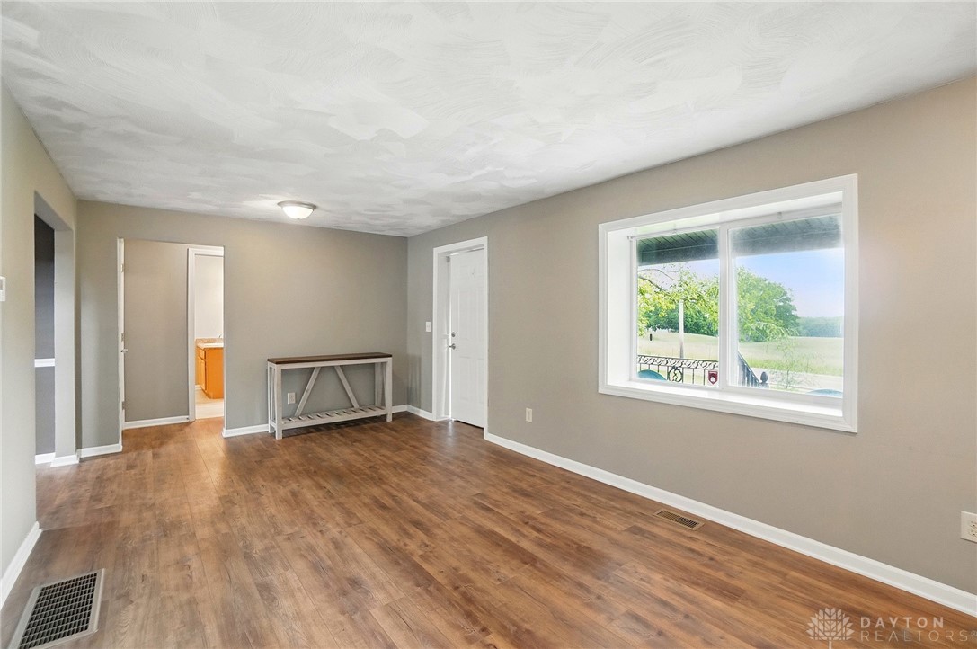 1370 Carpenter Road, Bellbrook, Ohio image 8