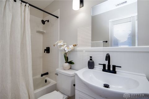 Tiny photo for 3116 Powhattan Place, Dayton, OH 45420 (MLS # 945561)
