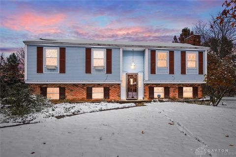 Photo of 9109 Bindley Mounts Road, Blanchester, OH 45107 (MLS # 947645)