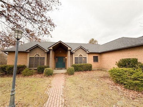 Photo of 7995 Crestway Road, Clayton, OH 45315 (MLS # 951373)