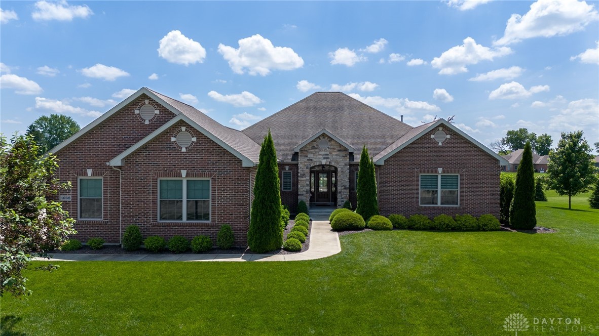 1068 Windmill Court, Troy, Ohio image 3