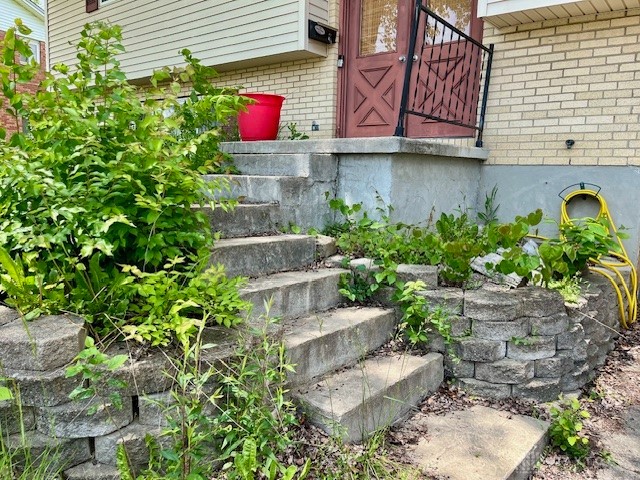 815 Moon Court, Miamisburg, Ohio image 2
