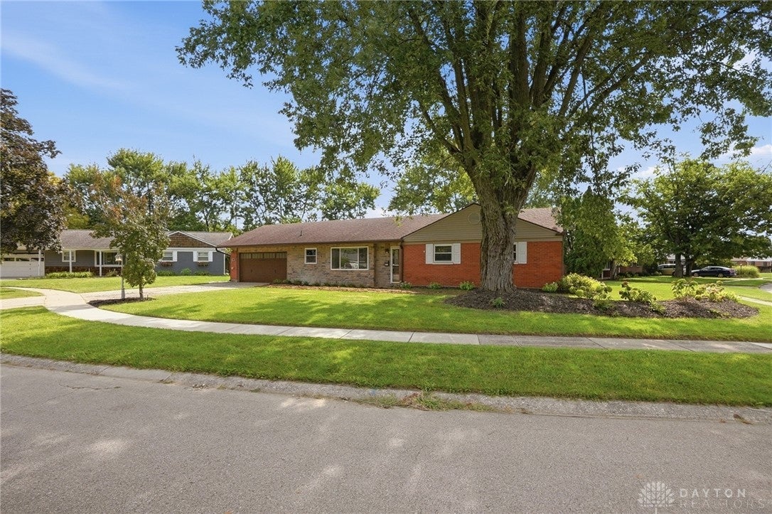 3524 Ascot Court