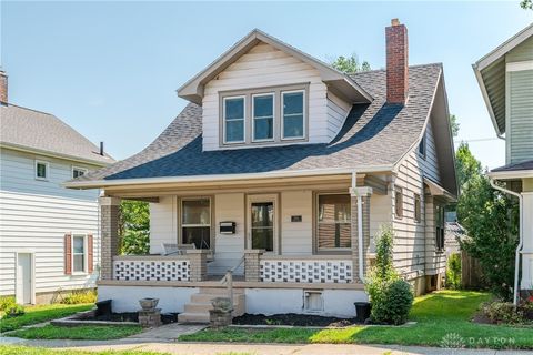 Photo of 1114 Arbor Avenue, Dayton, OH 45420 (MLS # 941018)