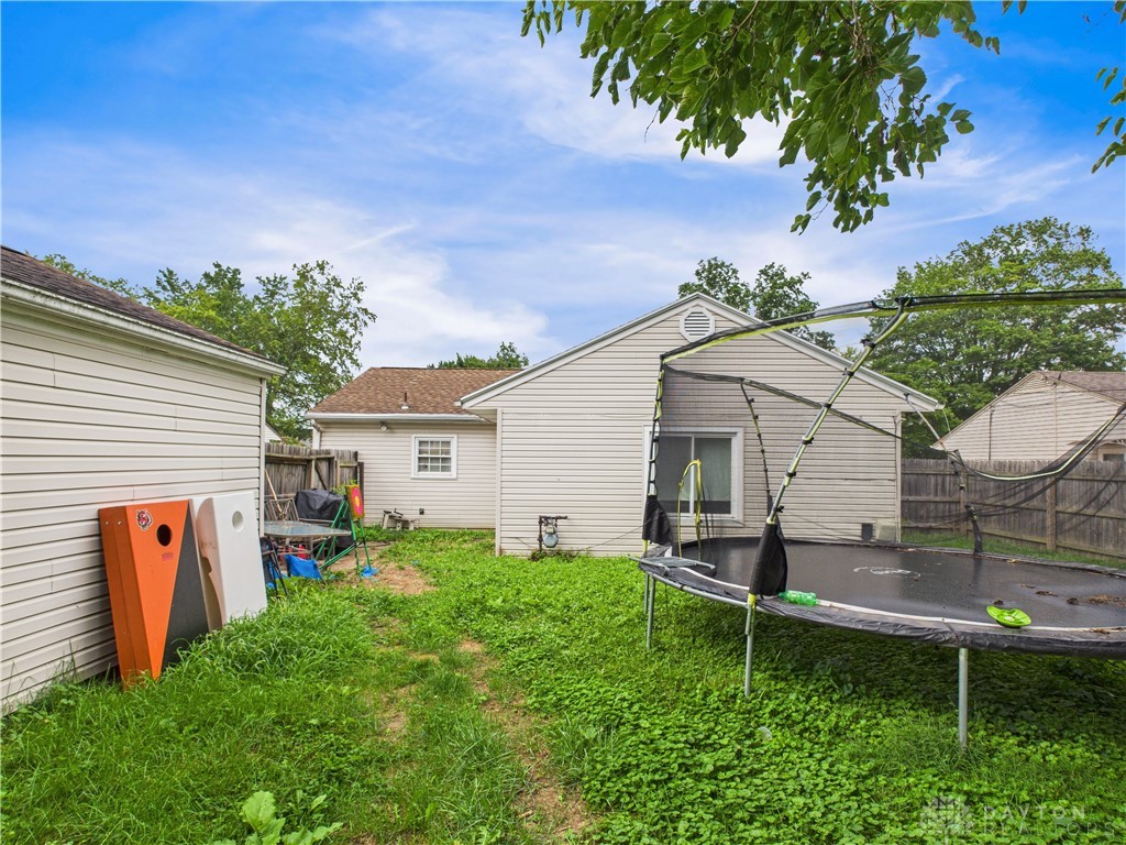 Dayton, Ohio 45420, United States, 3 Bedrooms Bedrooms, ,1 BathroomBathrooms,Residential,Pending,187662