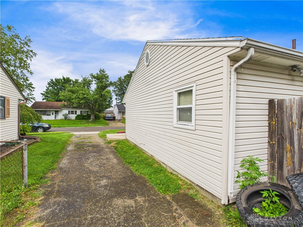 Dayton, Ohio 45420, United States, 3 Bedrooms Bedrooms, ,1 BathroomBathrooms,Residential,Pending,187662