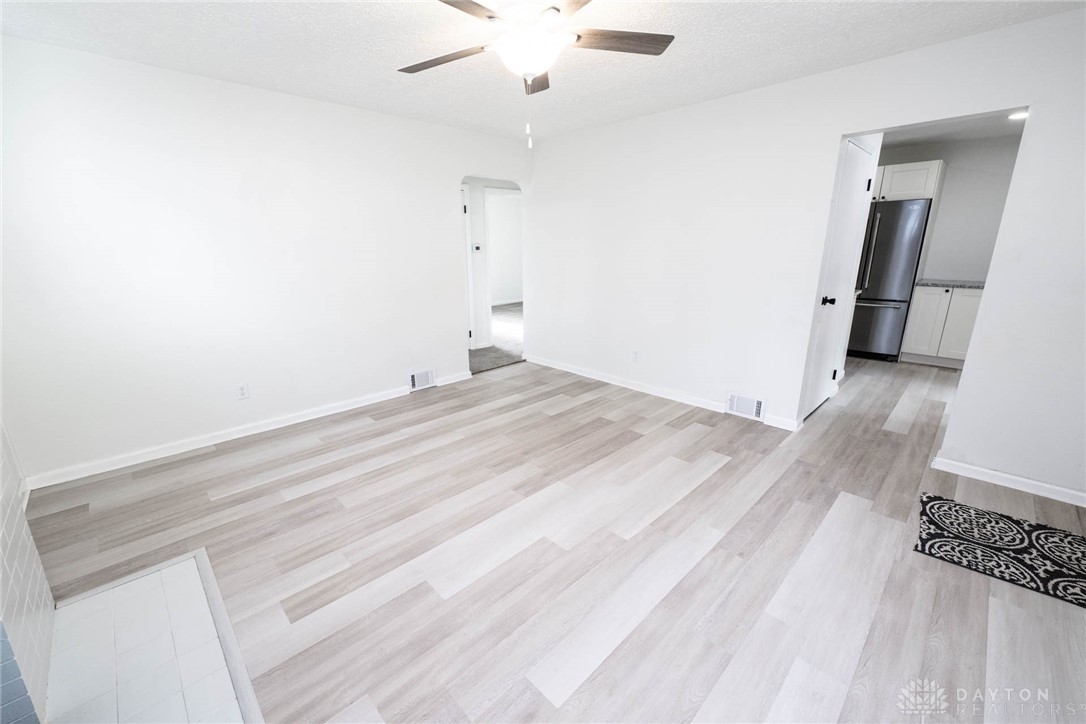 734 N 11th Street, Miamisburg, Ohio image 3