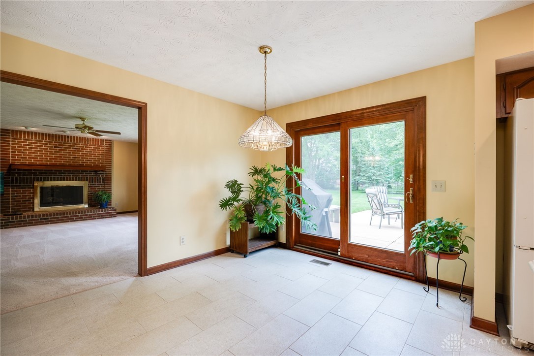 1404 Saint Andrews Court, Springboro, Ohio image 15
