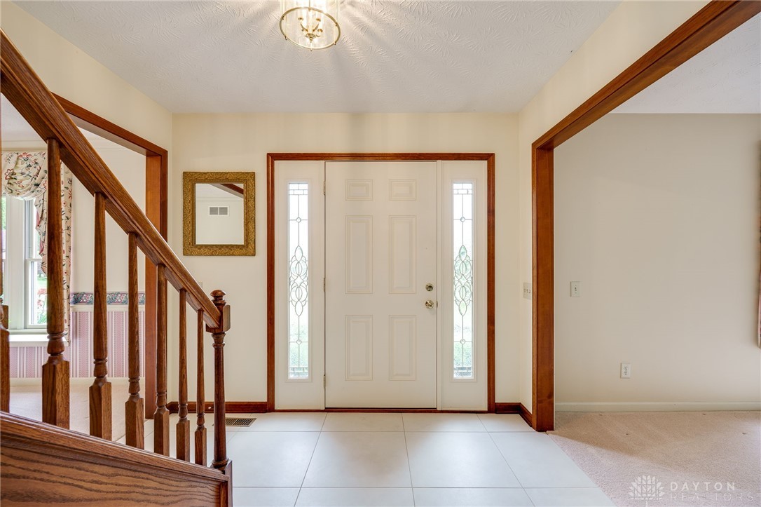 1404 Saint Andrews Court, Springboro, Ohio image 5