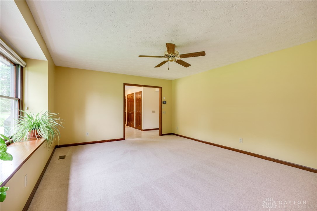 1404 Saint Andrews Court, Springboro, Ohio image 18