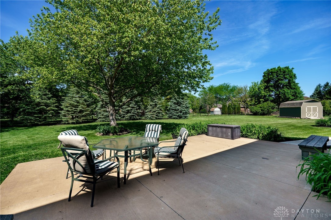 1404 Saint Andrews Court, Springboro, Ohio image 32