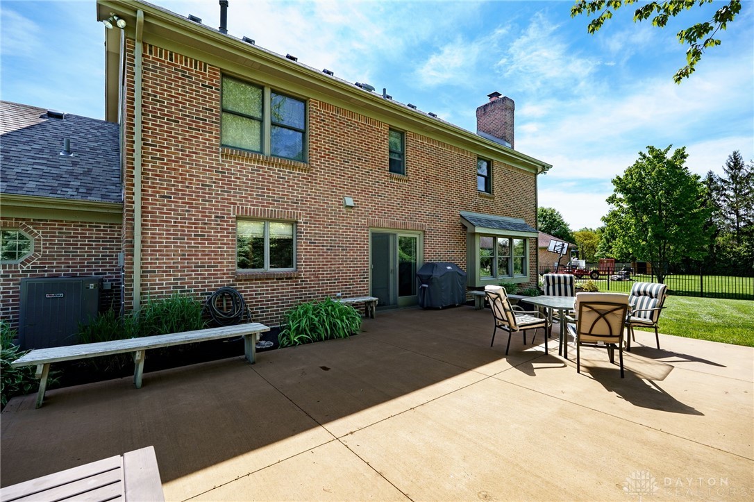 1404 Saint Andrews Court, Springboro, Ohio image 31