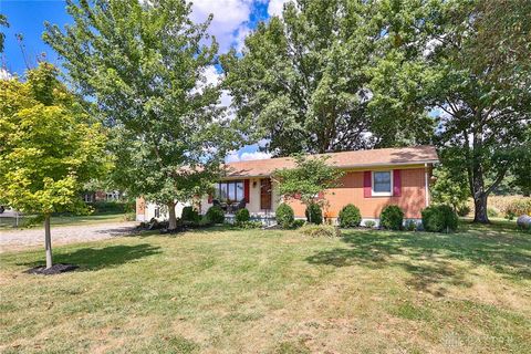 Homes For Sale - 13377 Walden Road<br/> Farmersville, OH 45325