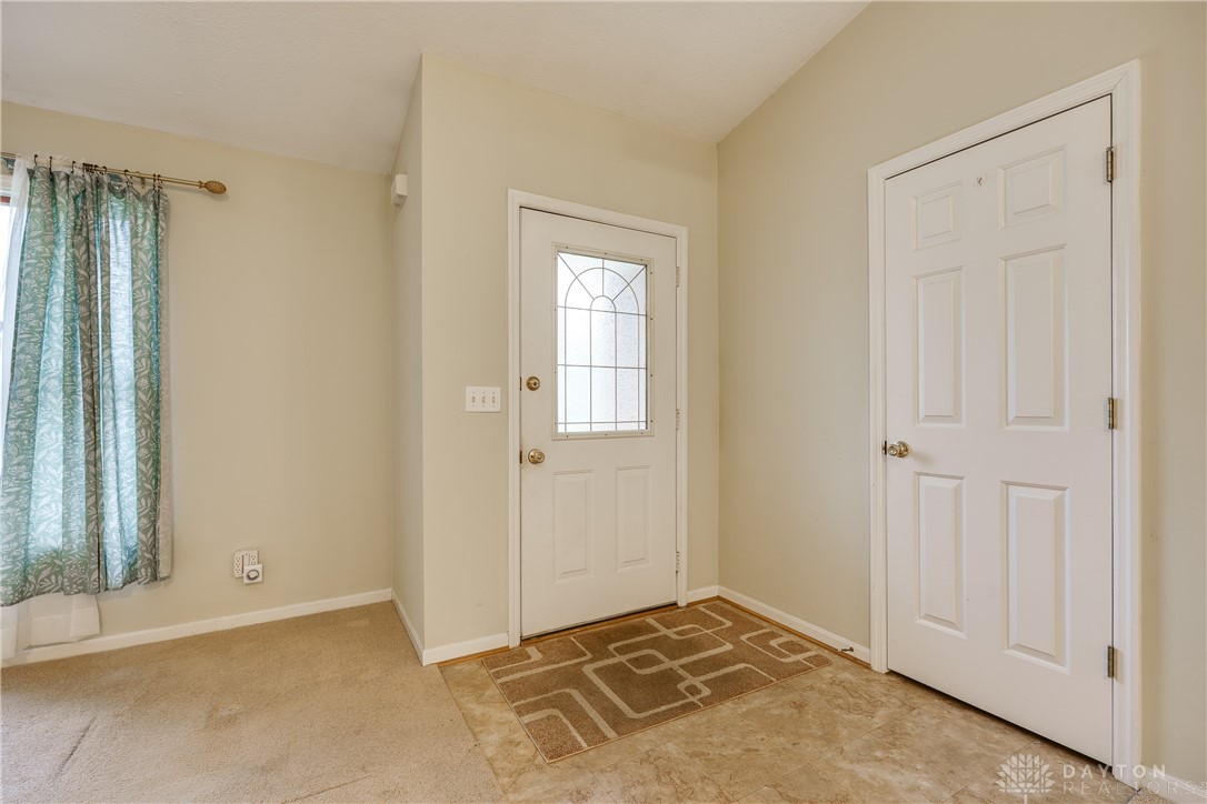 6577 Joellen Drive, Goshen, Ohio image 10