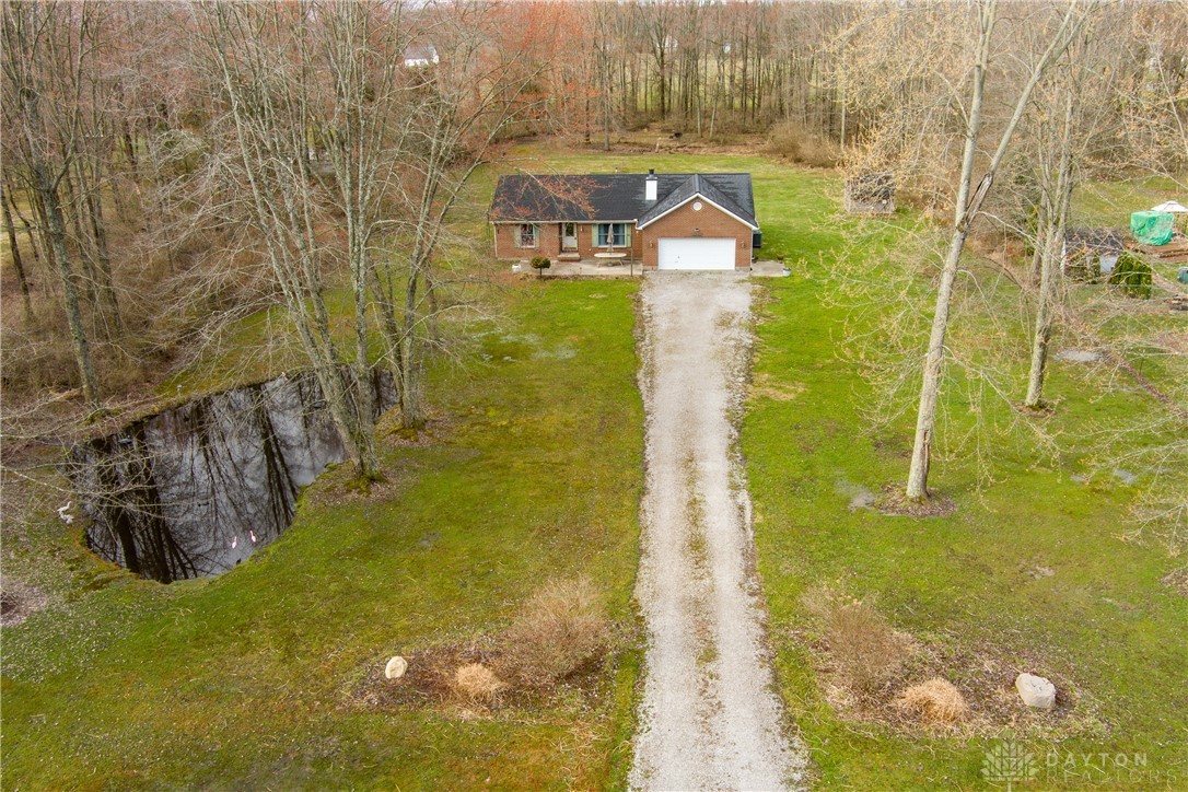 6577 Joellen Drive, Goshen, Ohio image 1