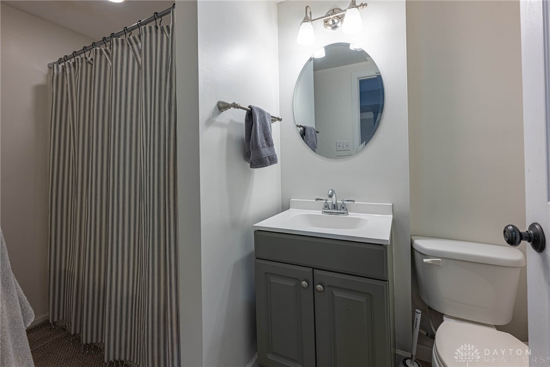 1565 Woods Drive, Beavercreek, Ohio image 35