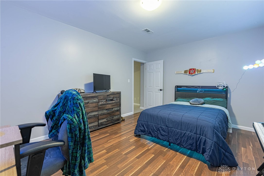 1565 Woods Drive, Beavercreek, Ohio image 38