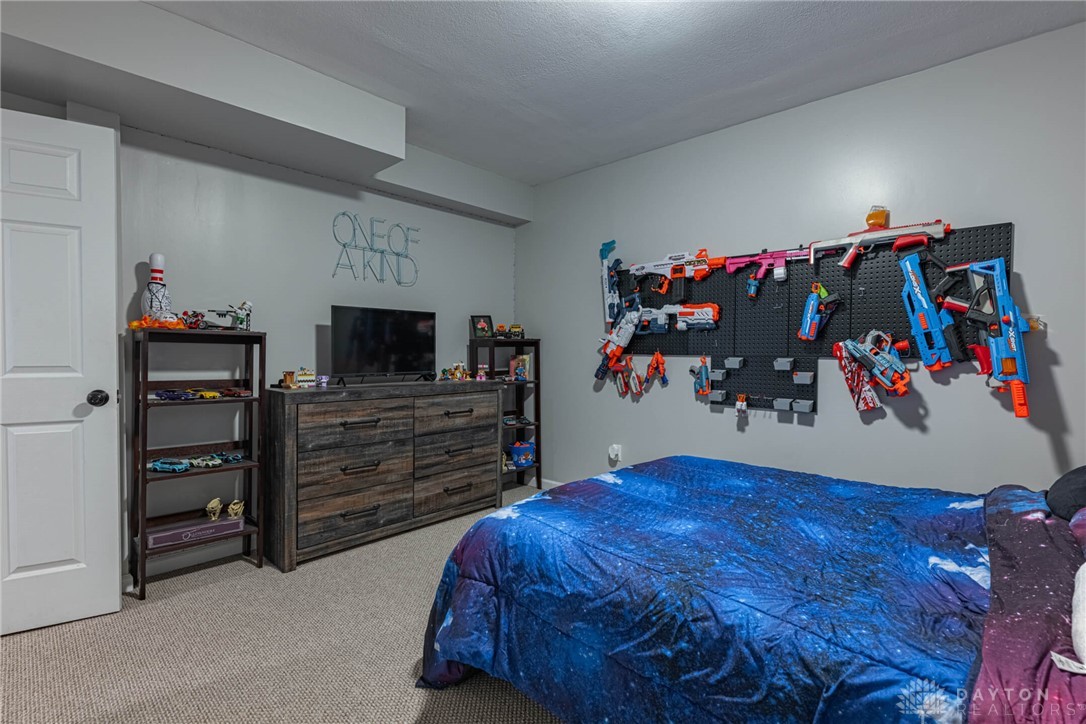 1565 Woods Drive, Beavercreek, Ohio image 30