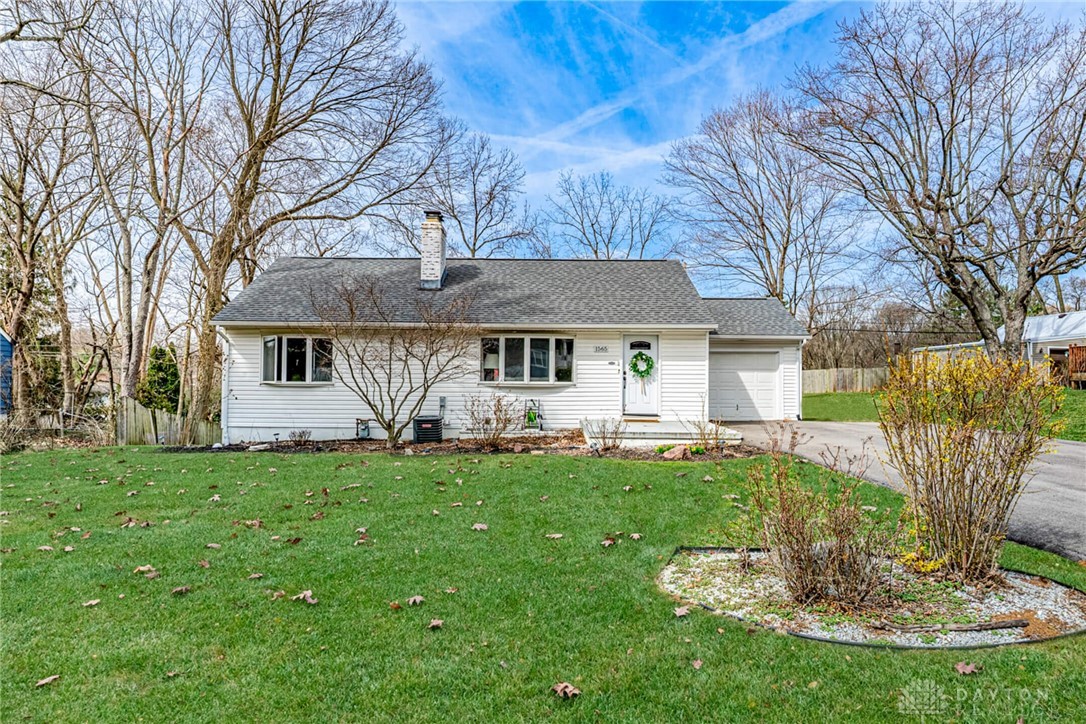 1565 Woods Drive, Beavercreek, Ohio image 2