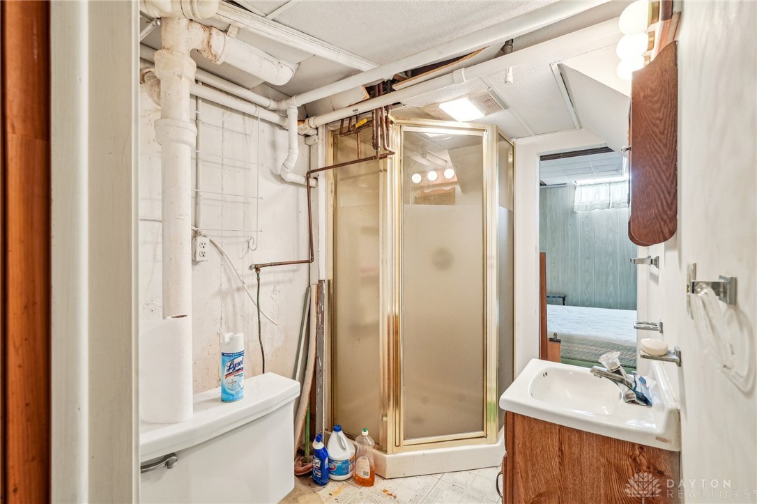 3208 Braddock Street, Dayton, Ohio image 38
