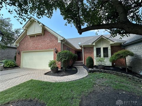 Photo of 173 Copperfield Drive, Dayton, OH 45415 (MLS # 940276)