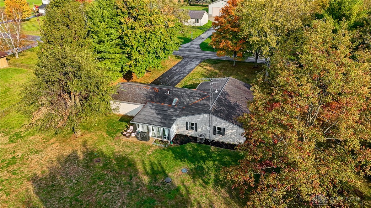 4659 E County Line Road, Springfield, Ohio image 4