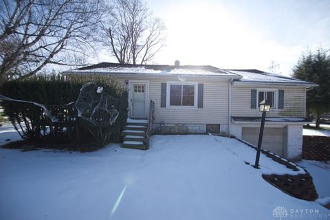 Photo of 906 Duke Avenue, Mansfield, OH 44905 (MLS # 949209)