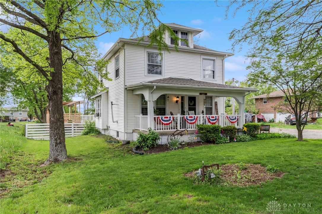 1221 S Heincke Road, Miamisburg, Ohio image 1
