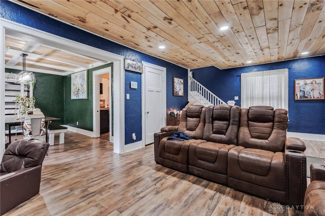 1221 S Heincke Road, Miamisburg, Ohio image 3