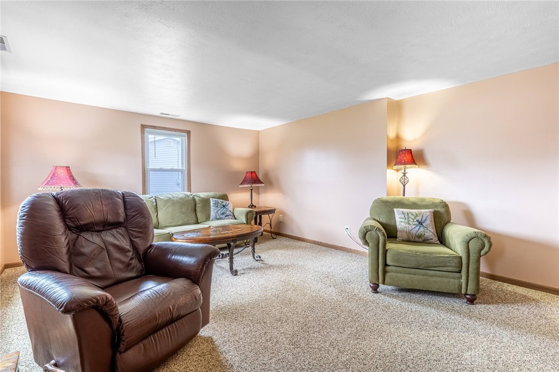 Dayton, Ohio 45404, United States, 3 Bedrooms Bedrooms, ,1 BathroomBathrooms,Residential,Pending,92813