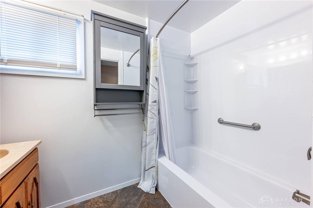 Dayton, Ohio 45404, United States, 3 Bedrooms Bedrooms, ,1 BathroomBathrooms,Residential,Pending,92813